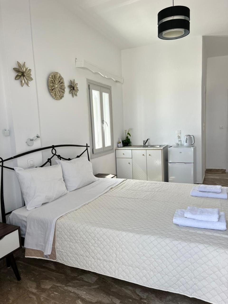 Vinas Place City Center Fira  Exterior foto