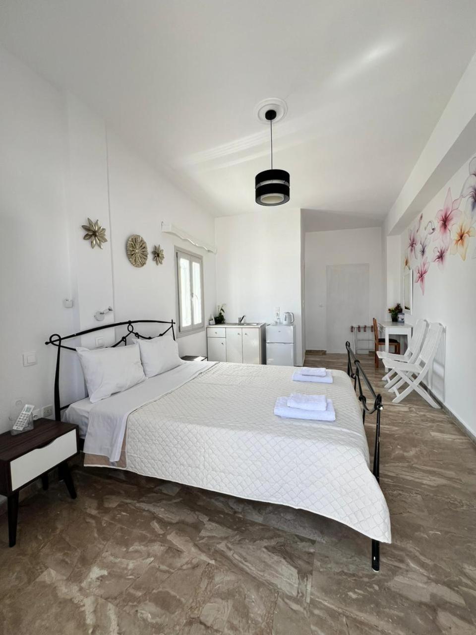 Vinas Place City Center Fira  Exterior foto